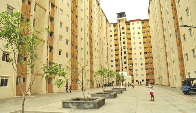 Low-income high-rise housing: Residents dissatisfied with several physical indicators 